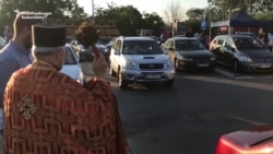 Serbian Orthodox Protesters Drive Toward Montenegro's Border Serbian Orthodox Protesters Drive Toward Montenegro's Border