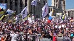 «Путин – вор»: россияне выступили против пенсионной реформы (видео) «Путин – вор»: россияне выступили против пенсионной реформы (видео)