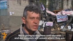 Slovyansk Protesters Defy Kyiv's Call To Leave Occupied Buildings Slovyansk Protesters Defy Kyiv's Call To Leave Occupied Buildings