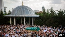 Похороны одного из поIstanbul's Ataturk airport, killing 41 people.