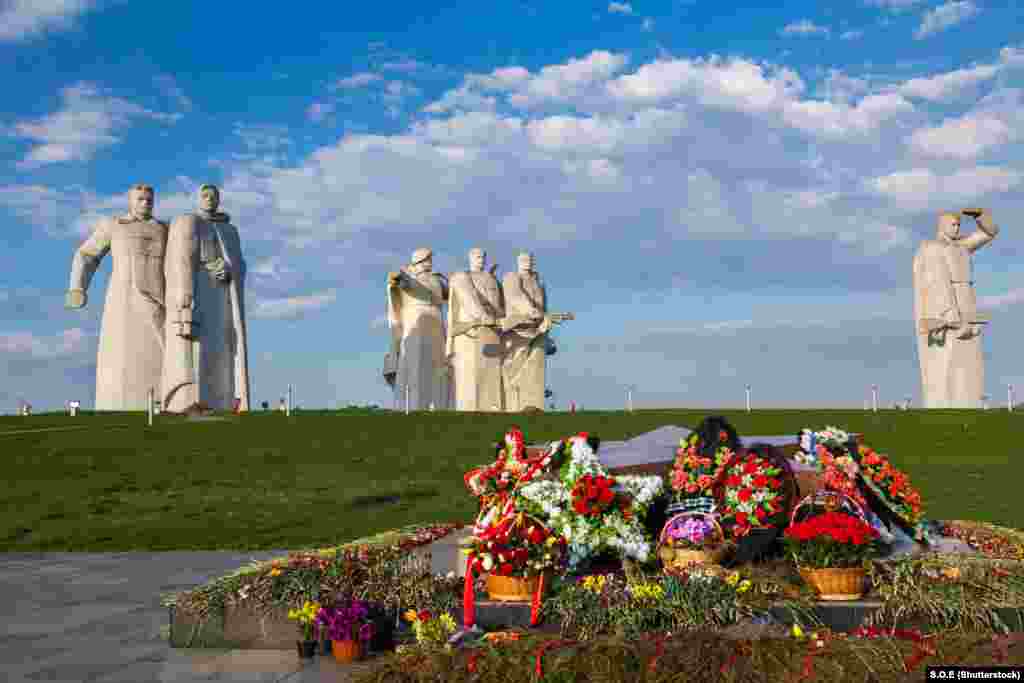 The Panfilov warriors memorial near the village of Nelidovo outside Moscow. Built in 1975, the memorial honors 28 Red Army soldiers known as Panfilov's 28, who heroically destroyed over a dozen German tanks during the Battle of Moscow in November 1941. Historians have doubted this account and some denounce the story as a myth. 