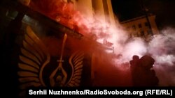 Акція «Ні кроку назад!» проти розведення сил на Донбасі (фото)