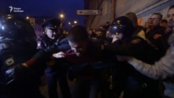 Задержания на акции в поддержку Навального в Петербурге Задержания на акции в поддержку Навального в Петербурге